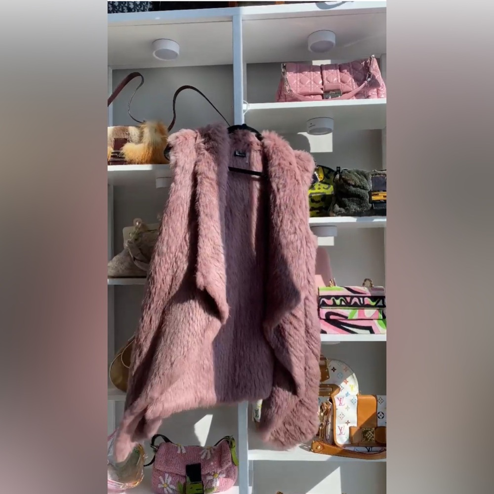 Love Token Mauve Angora Fur Vest Jacket - Picture 9 of 12